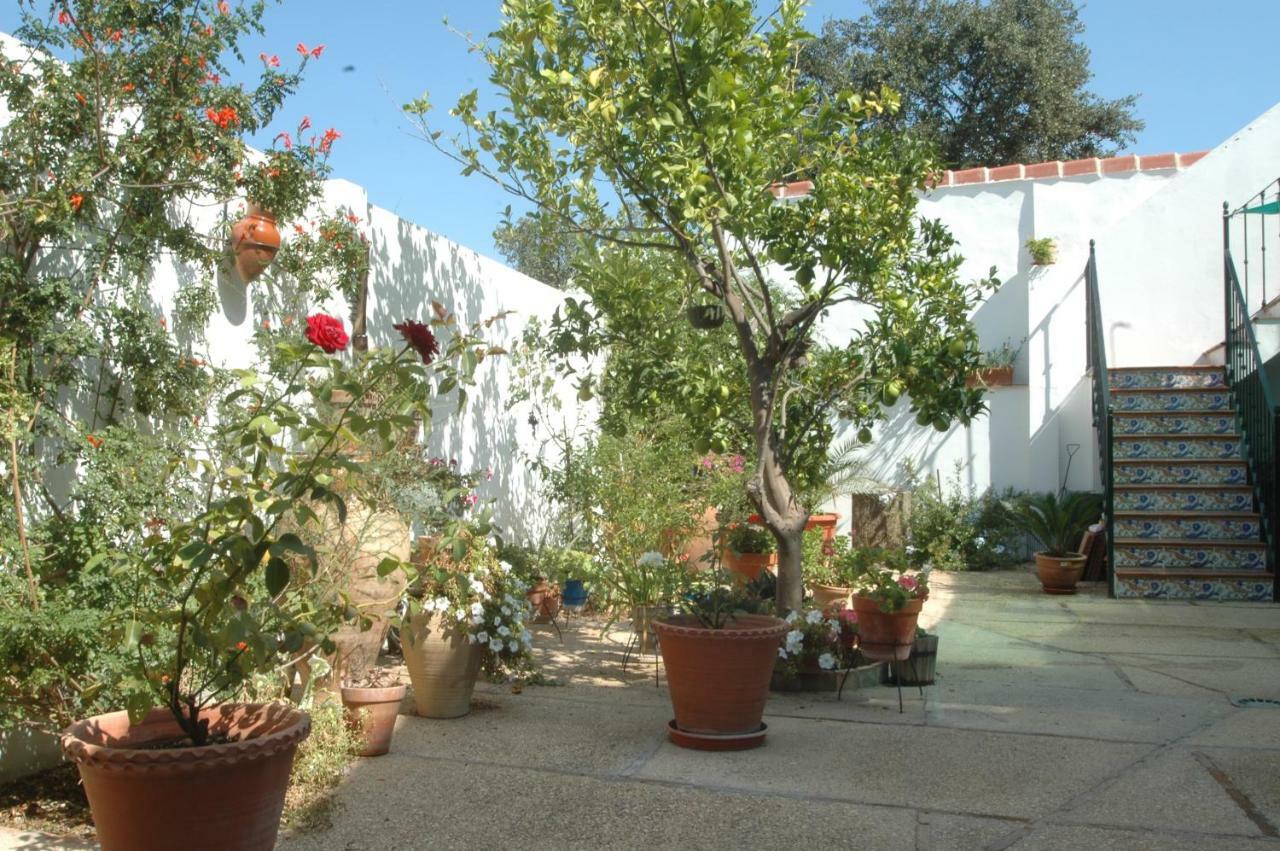 El Romerito Guest House Zalamea la Real Exterior photo