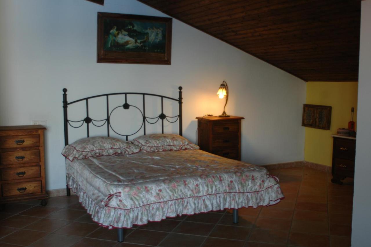 El Romerito Guest House Zalamea la Real Exterior photo